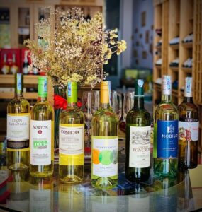 Top 9 Địa chỉ mua rượu vang uy tín nhất Hà Nội