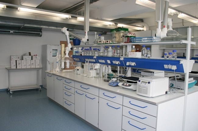 Top 10 cửa hàng bán dụng cụ thí nghiệm uy tín và chất lượng ở TPHCM