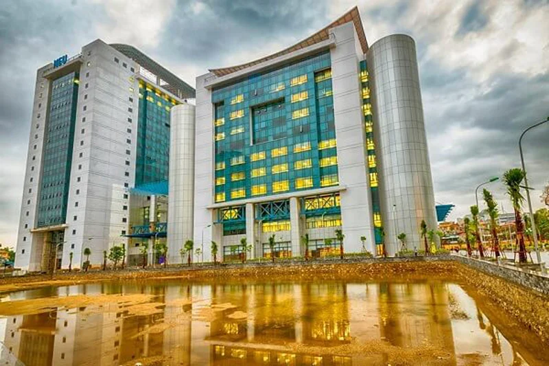 Top 10 trường Đại học lấy điểm thấp tại TPHCM