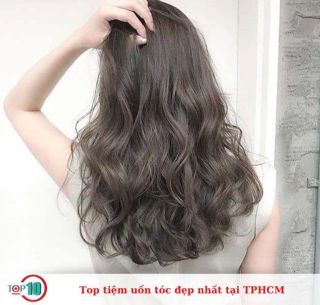 Top 11 tiệm uốn tóc đẹp nhất tại TPHCM