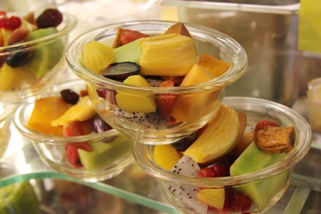 Top 5 quán trái cây tô ở quận Phú Nhuận ngon rẻ, cực hút khách